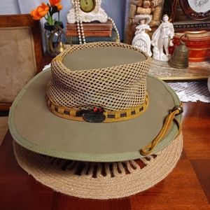 SELKE Original Leather Fisherman's Ghillie  New Zealand Style 307 W/Fly Lure Hat